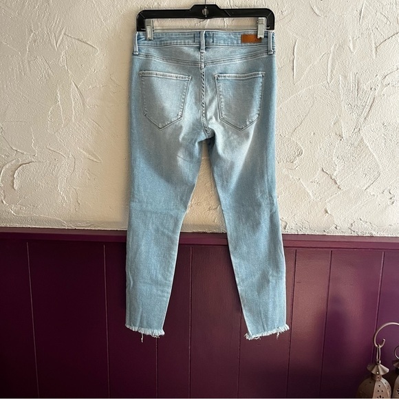 ABERCROMBIE & Fitch Ripped Jeans Size 4 - Picture 2 of 8